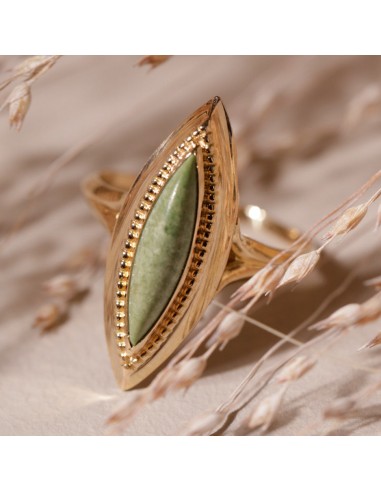 Bague navette or jaune et jade Pour