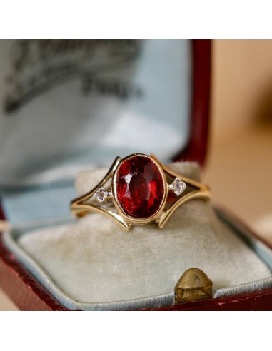 Bague vintage pierre rouge épaulée diamants prix pour 