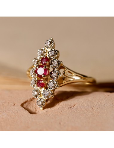 Bague marquise ancienne rubis diamants Dans la société mordern